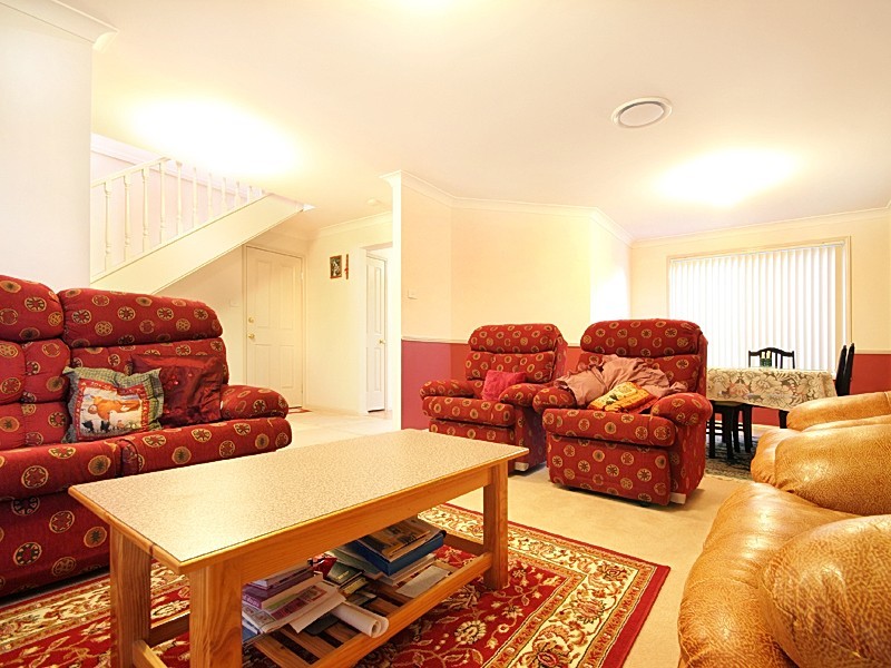 1 Langley Avenue, Glenmore Park NSW 2745