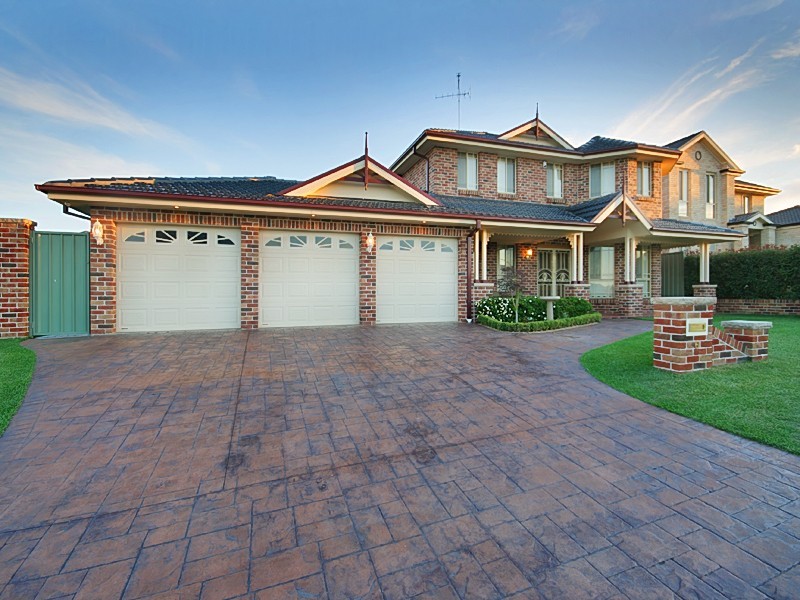 6 Karingal Court, Glenmore Park NSW 2745