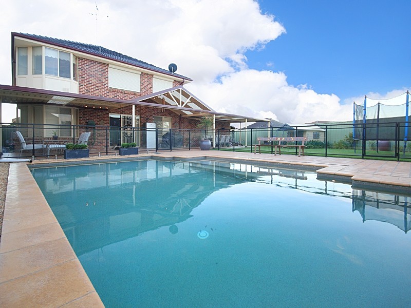 6 Karingal Court, Glenmore Park NSW 2745