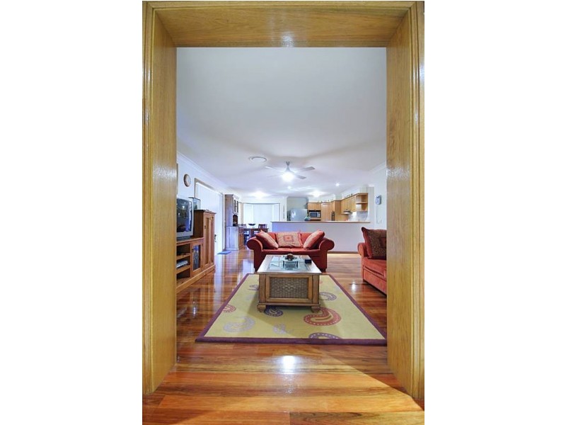 6 Karingal Court, Glenmore Park NSW 2745