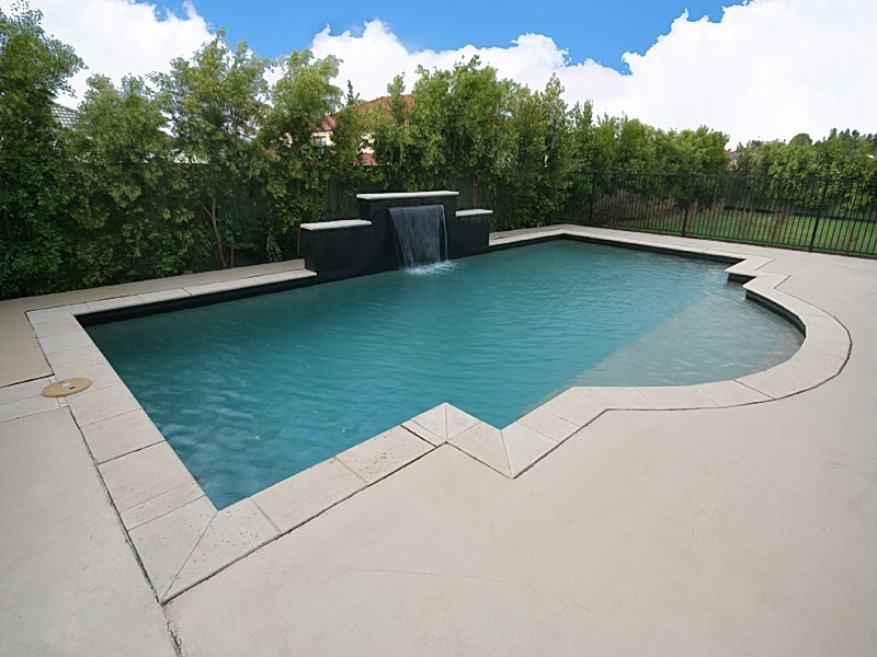 16 Karingal Court, Glenmore Park NSW 2745