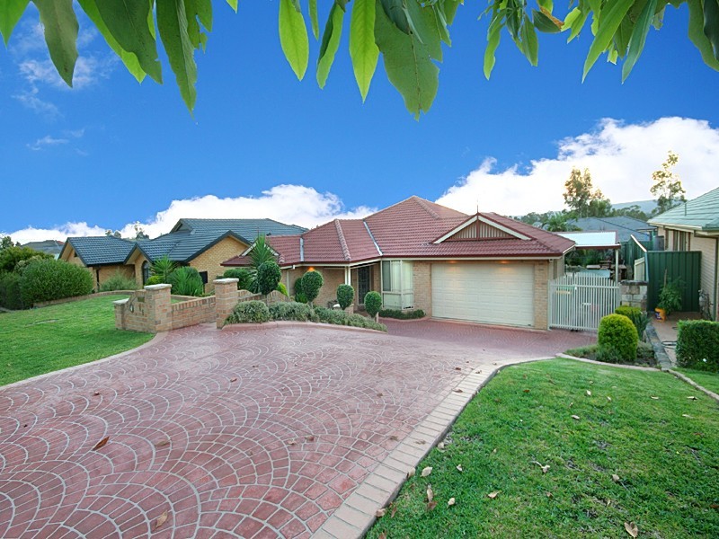 45 Saddler Way, Glenmore Park NSW 2745