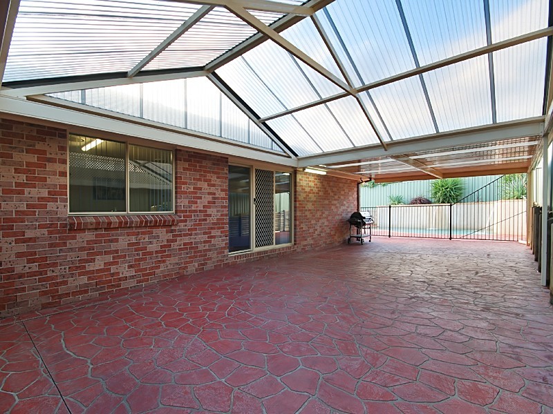 27 Shearwater Drive, Glenmore Park NSW 2745