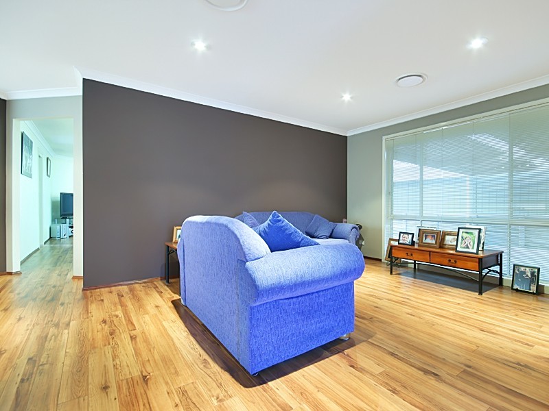 27 Shearwater Drive, Glenmore Park NSW 2745