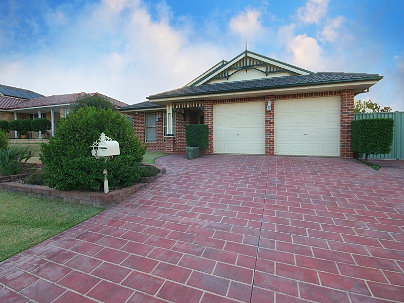 3 Briarwood Ave, Glenmore Park NSW 2745