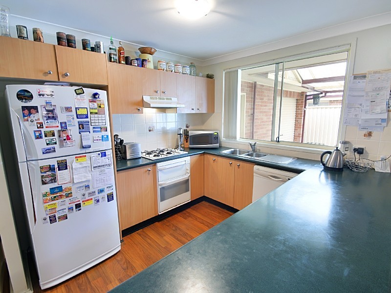 11 Pritchard place, Glenmore Park NSW 2745