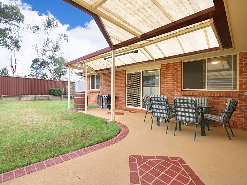 11 Pritchard place, Glenmore Park NSW 2745