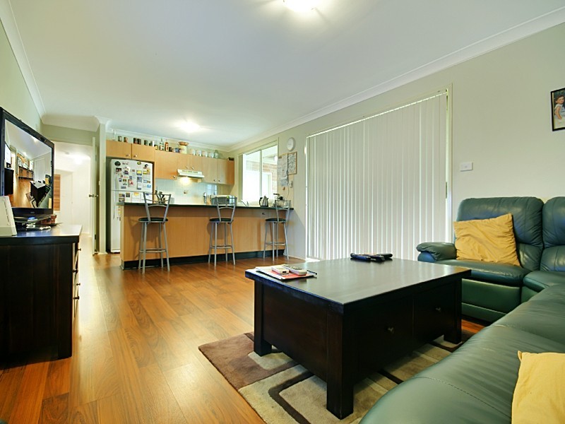 11 Pritchard place, Glenmore Park NSW 2745