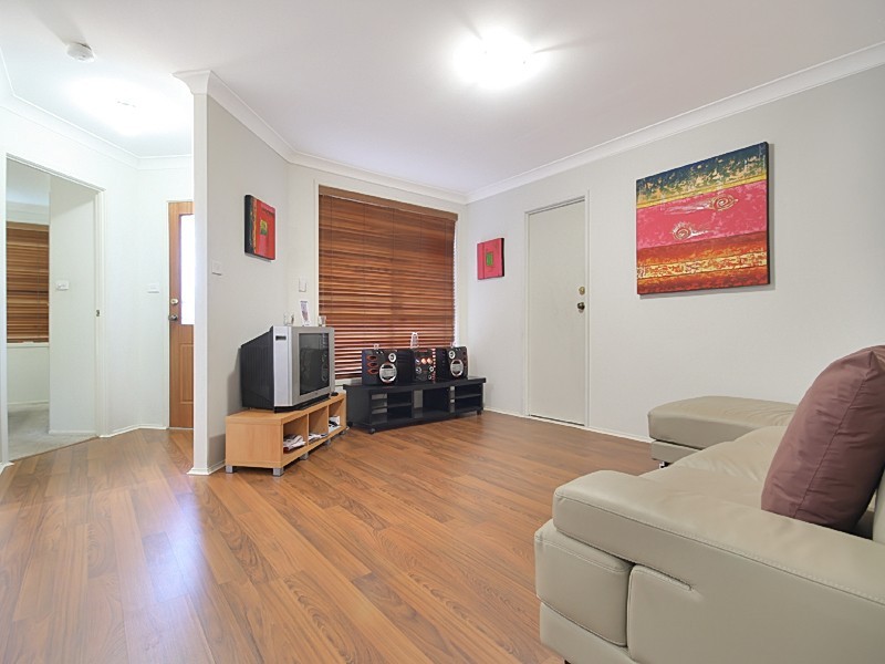 11 Pritchard place, Glenmore Park NSW 2745