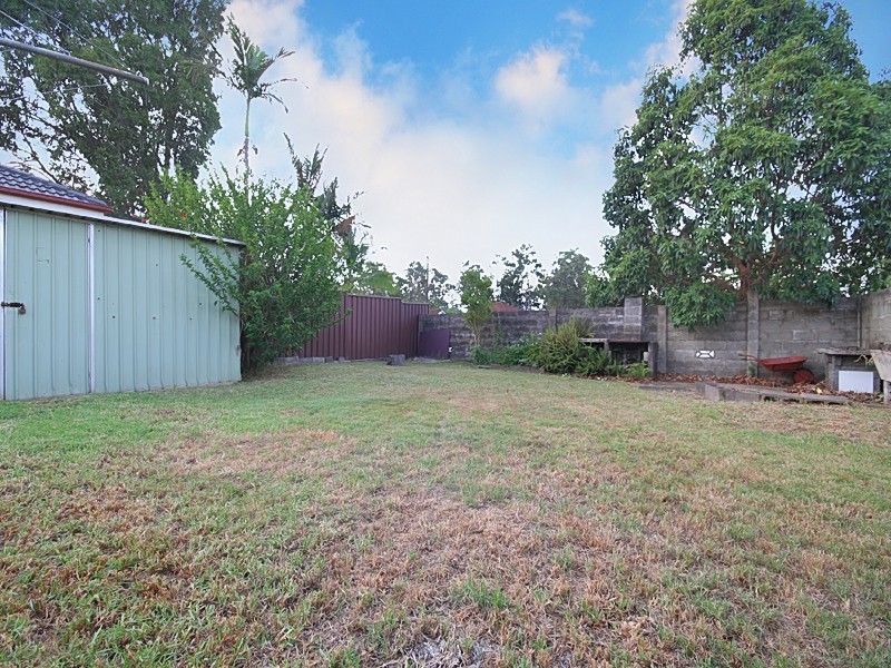63 Bringelly Rd, Kingswood NSW 2747