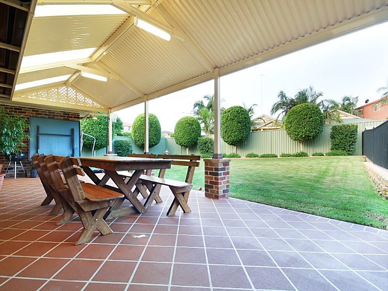 16 Shearwater Drive, Glenmore Park NSW 2745