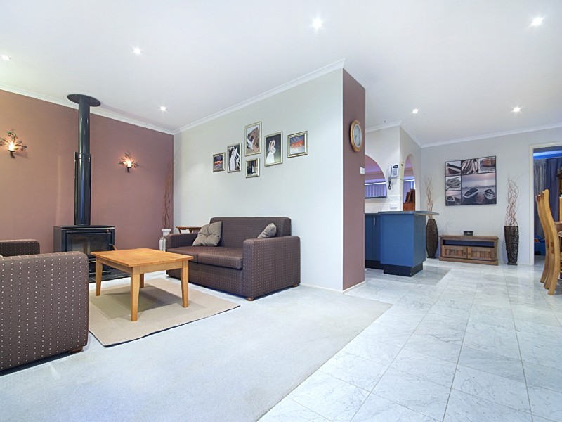 2 Spinosa Place, Glenmore Park NSW 2745