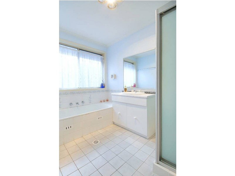 2 Spinosa Place, Glenmore Park NSW 2745