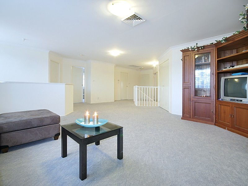 9 Huntingdale Drive, Glenmore Park NSW 2745