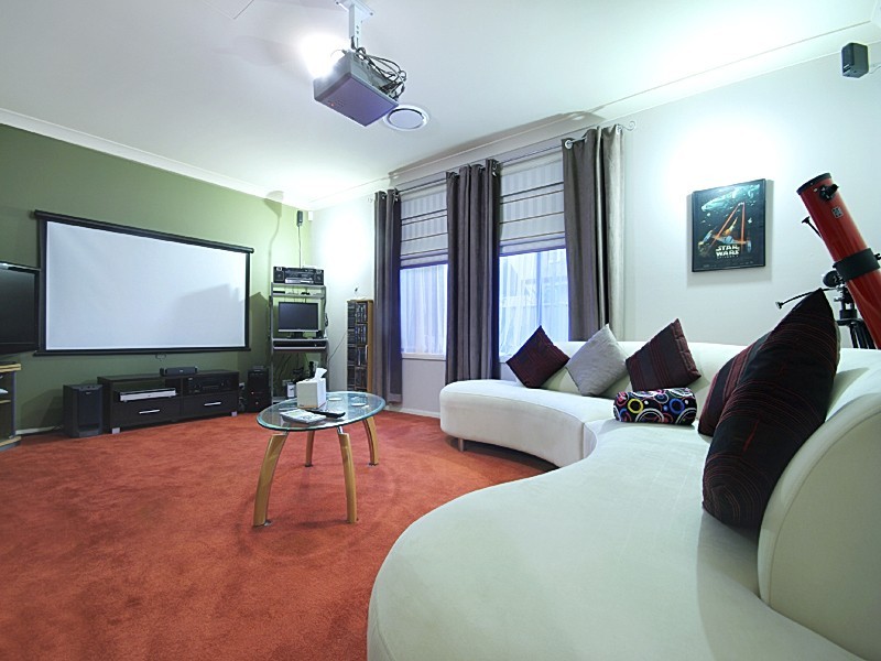 23 Lakewood Terrace, Glenmore Park NSW 2745