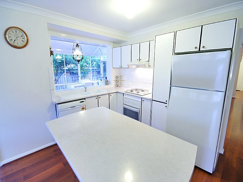 8 Dutba Place, Glenmore Park NSW 2745