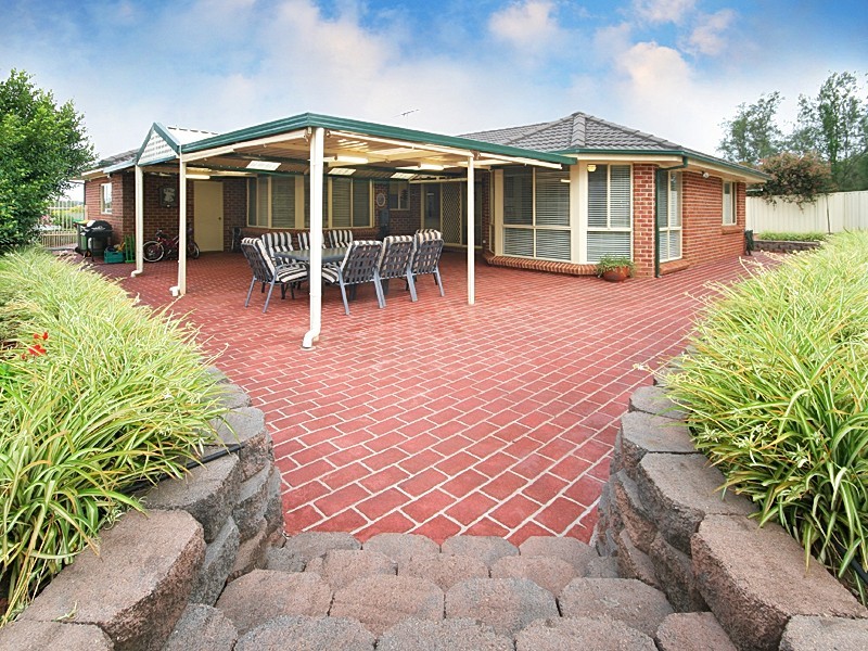 6 Binnet Place, Glenmore Park NSW 2745