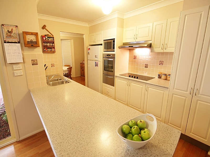 6 Binnet Place, Glenmore Park NSW 2745