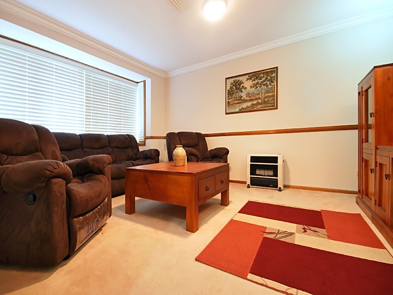 4 Shiels Place, Glenmore Park NSW 2745