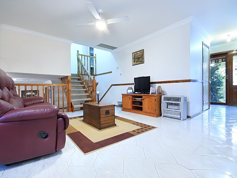 4 Shiels Place, Glenmore Park NSW 2745