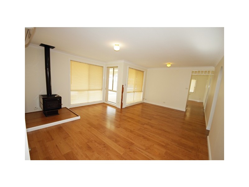 32 Wari Avenue, Glenmore Park NSW 2745