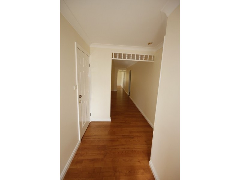 32 Wari Avenue, Glenmore Park NSW 2745