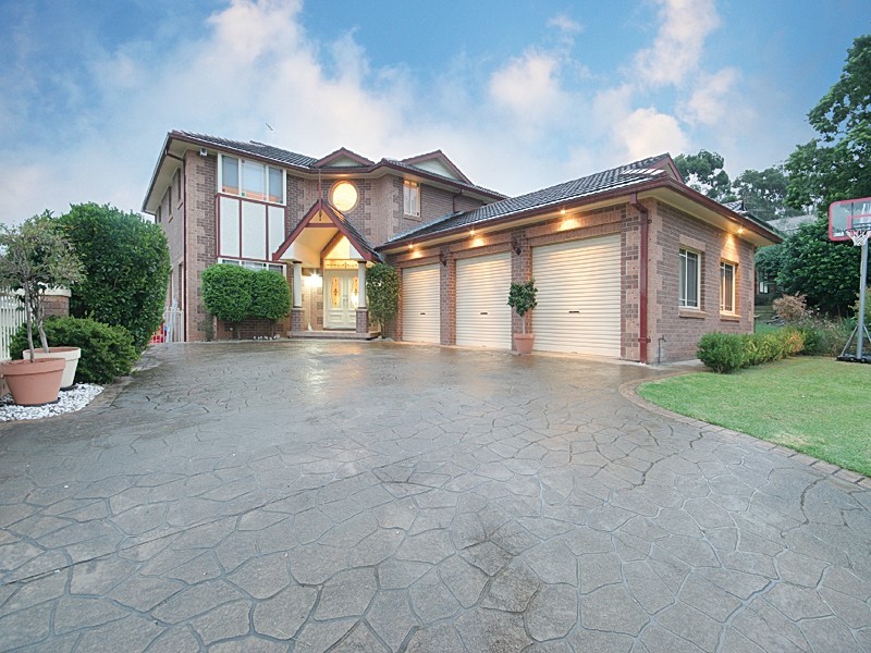 5 Willmott Place, Glenmore Park NSW 2745