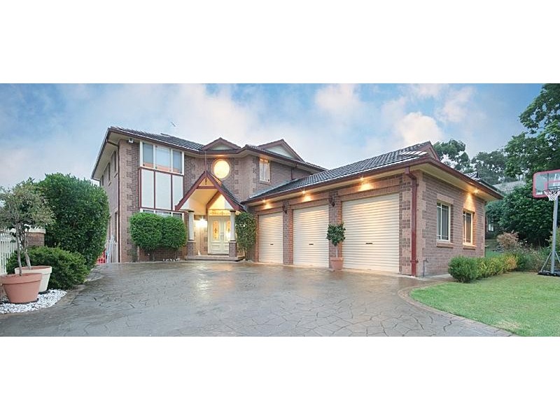 5 Willmott Place, Glenmore Park NSW 2745