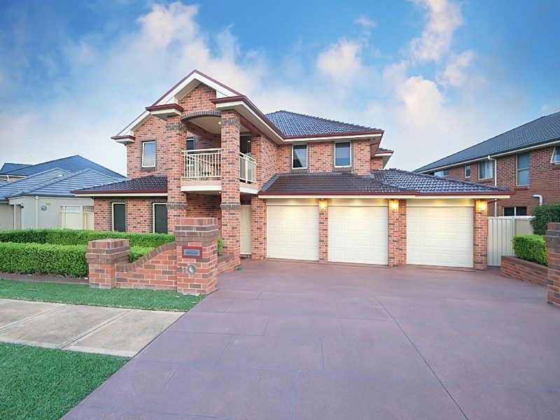 61 Ridgetop Drive, Glenmore Park NSW 2745