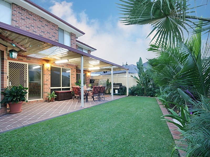 61 Ridgetop Drive, Glenmore Park NSW 2745