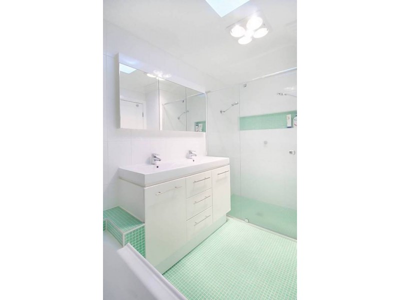 12 Newark Place, St Clair NSW 2759