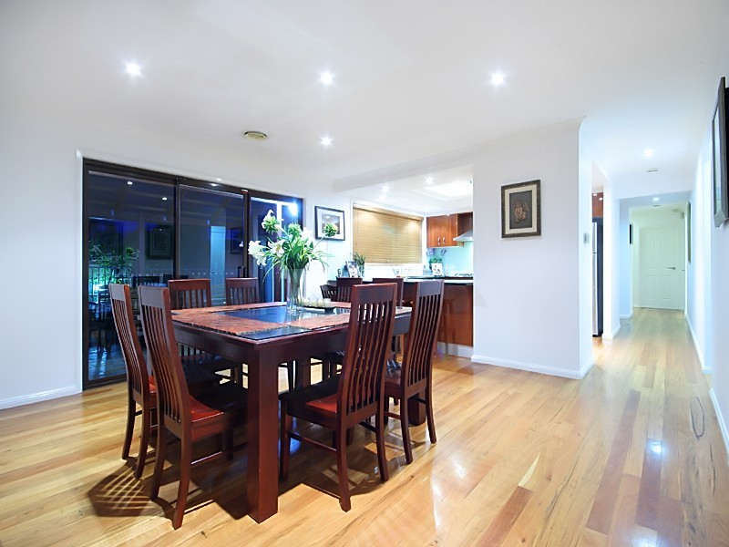 12 Newark Place, St Clair NSW 2759