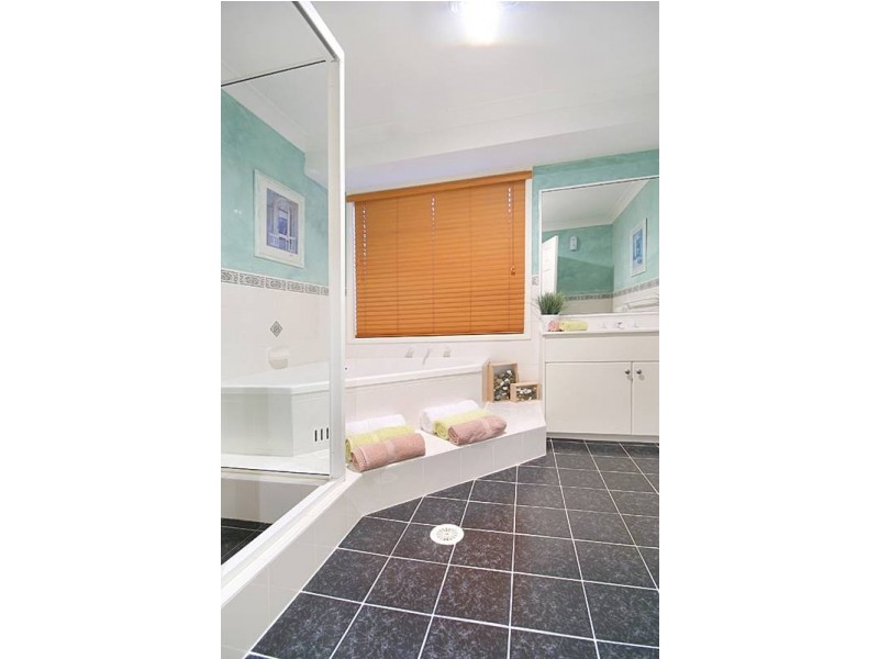 2 Scrubwren Place, Glenmore Park NSW 2745