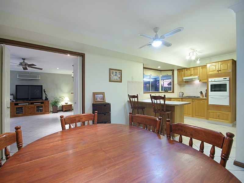 11 Luttrell St, Glenmore Park NSW 2745