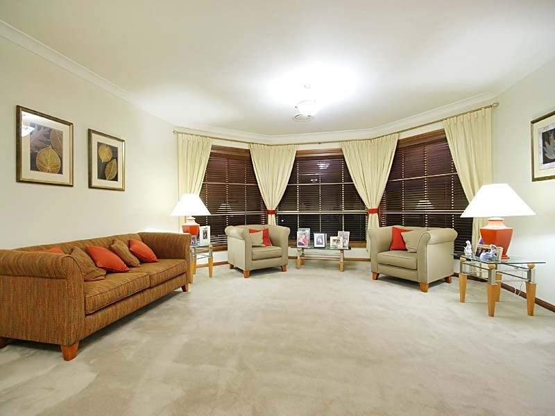 4 Cascade Avenue, Glenmore Park NSW 2745