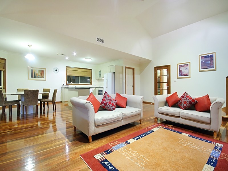 4 Cascade Avenue, Glenmore Park NSW 2745