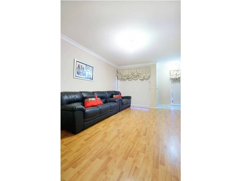12 Paperbark Cl, Glenmore Park NSW 2745