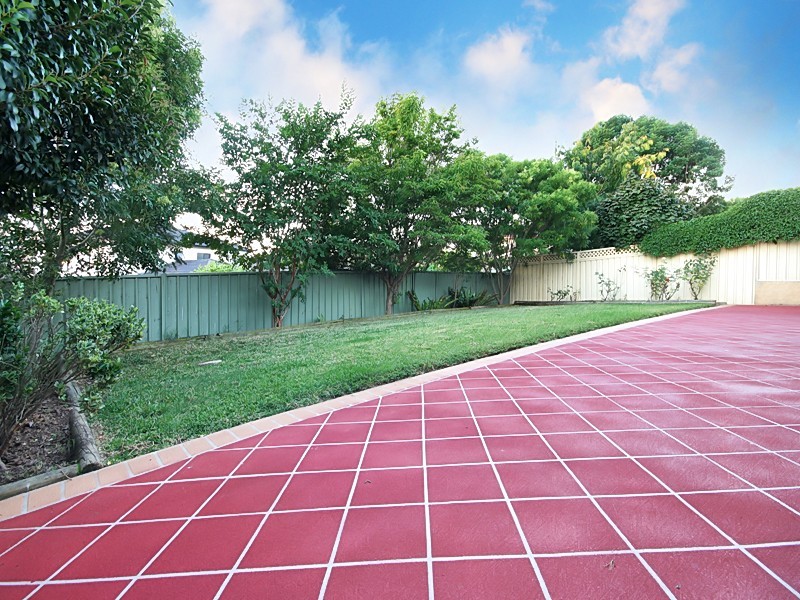 11 Wattlebird Crescent, Glenmore Park NSW 2745