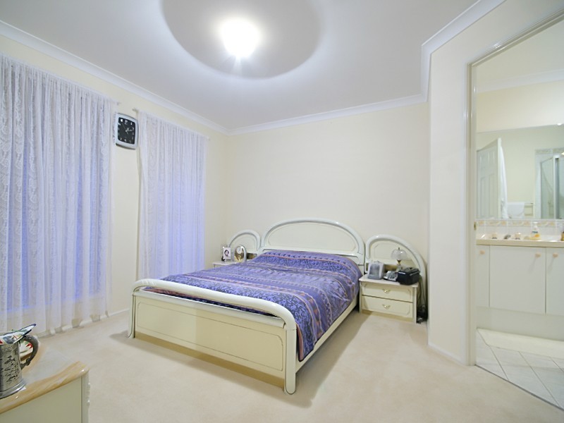 11 Wattlebird Crescent, Glenmore Park NSW 2745