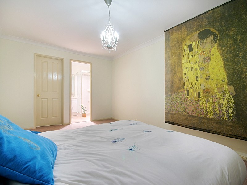 10 Coco Drive, Glenmore Park NSW 2745