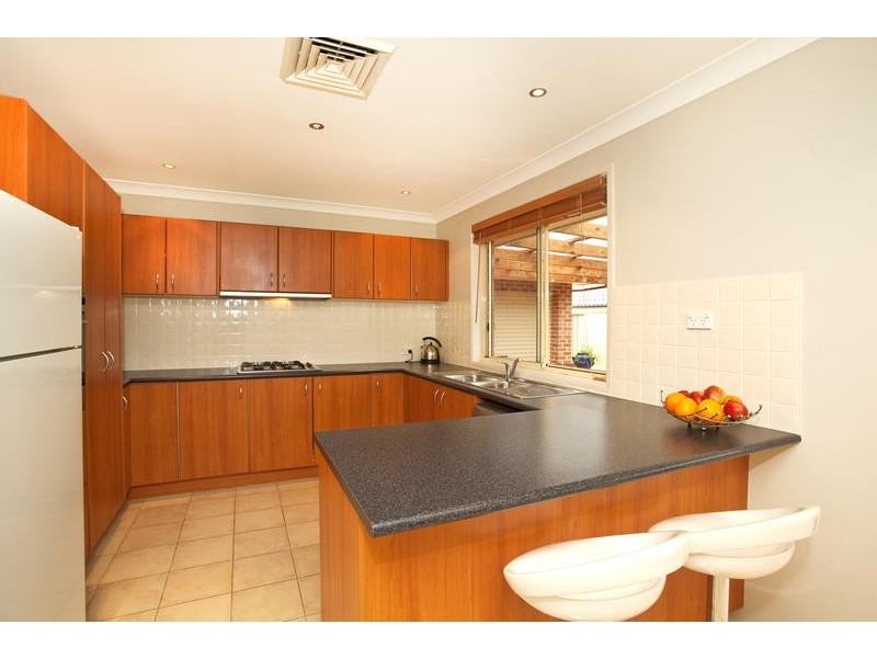 27 Dara Crescent, Glenmore Park NSW 2745