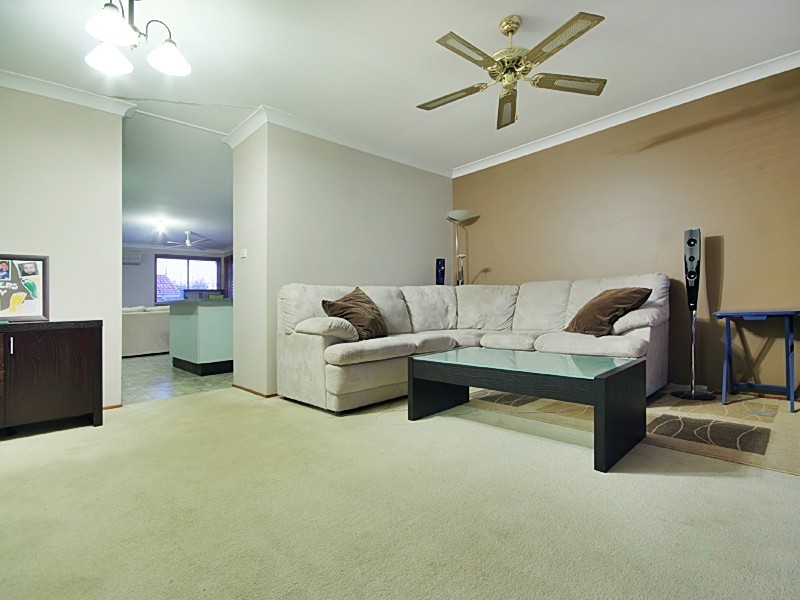 34 Buyu Road, Glenmore Park NSW 2745