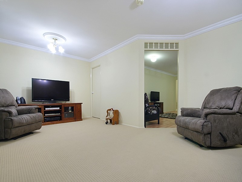 25 Jillak Close, Glenmore Park NSW 2745