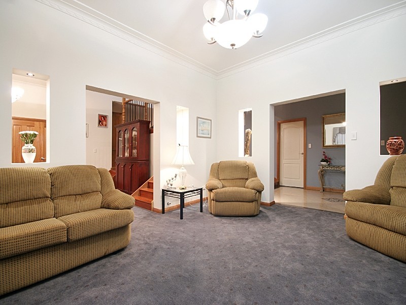 54 Monarch Circuit, Glenmore Park NSW 2745