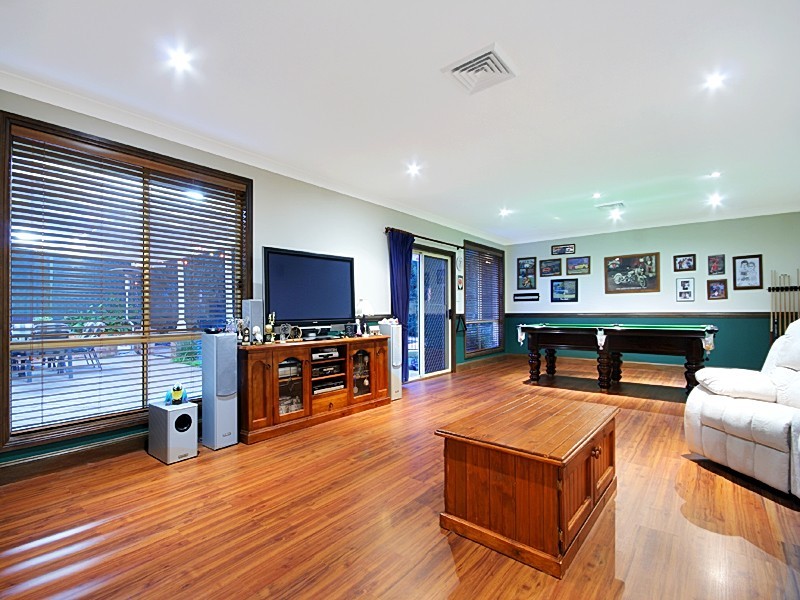 4 Willmott Place, Glenmore Park NSW 2745