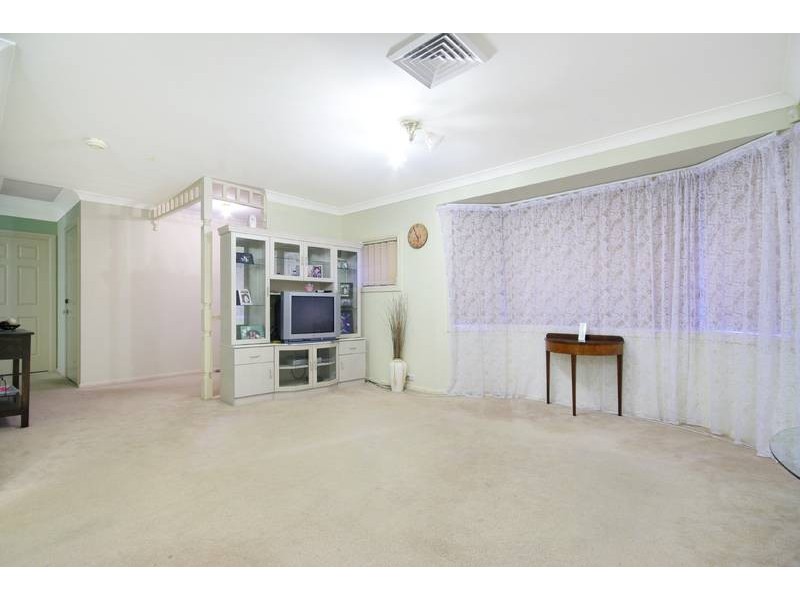 4 Berril Place, Glenmore Park NSW 2745