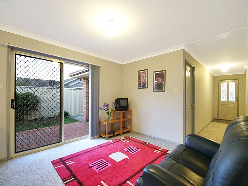 15 Coco Drive, Glenmore Park NSW 2745