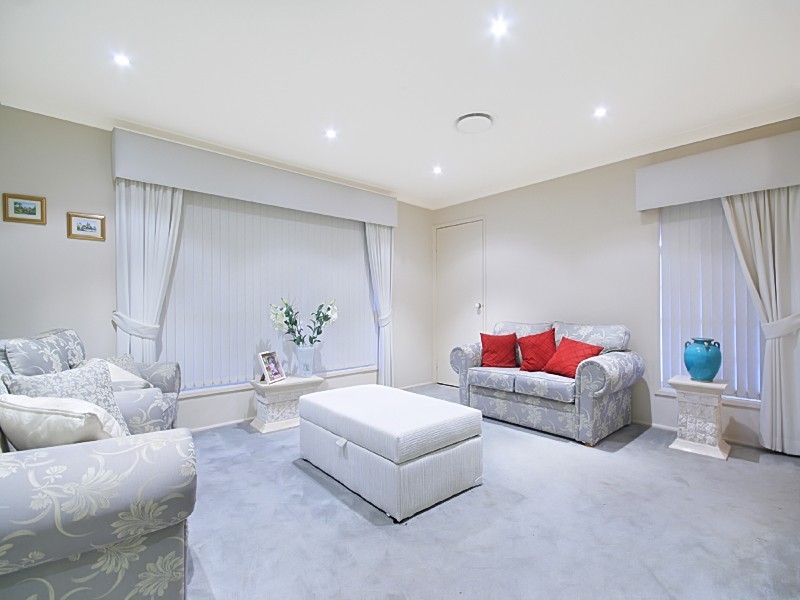 28 Waringa Crescent, Glenmore Park NSW 2745