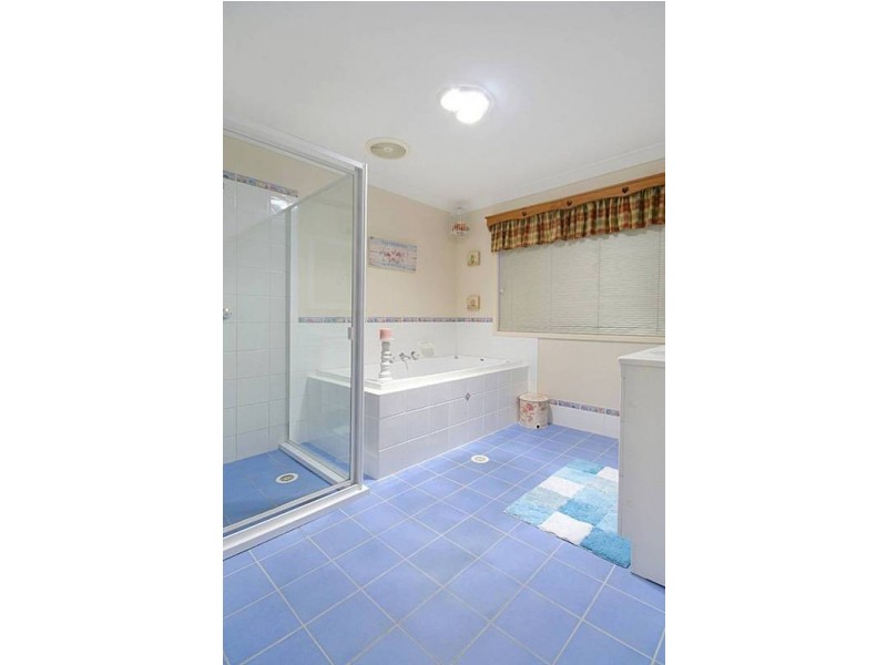 10 Butcherbird Place, Glenmore Park NSW 2745