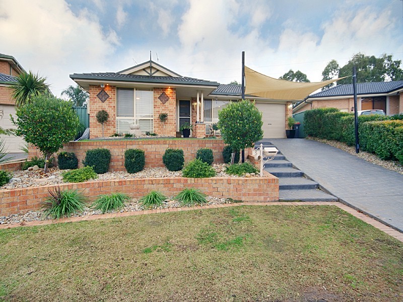 5 Butcherbird Place, Glenmore Park NSW 2745